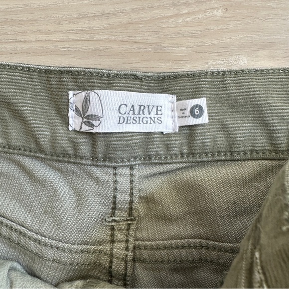 Olive Green Women's corduroy Shorts Size 6 - Picture 3 of 3